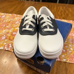 KEDS big kids School Days II Leather Sneakers